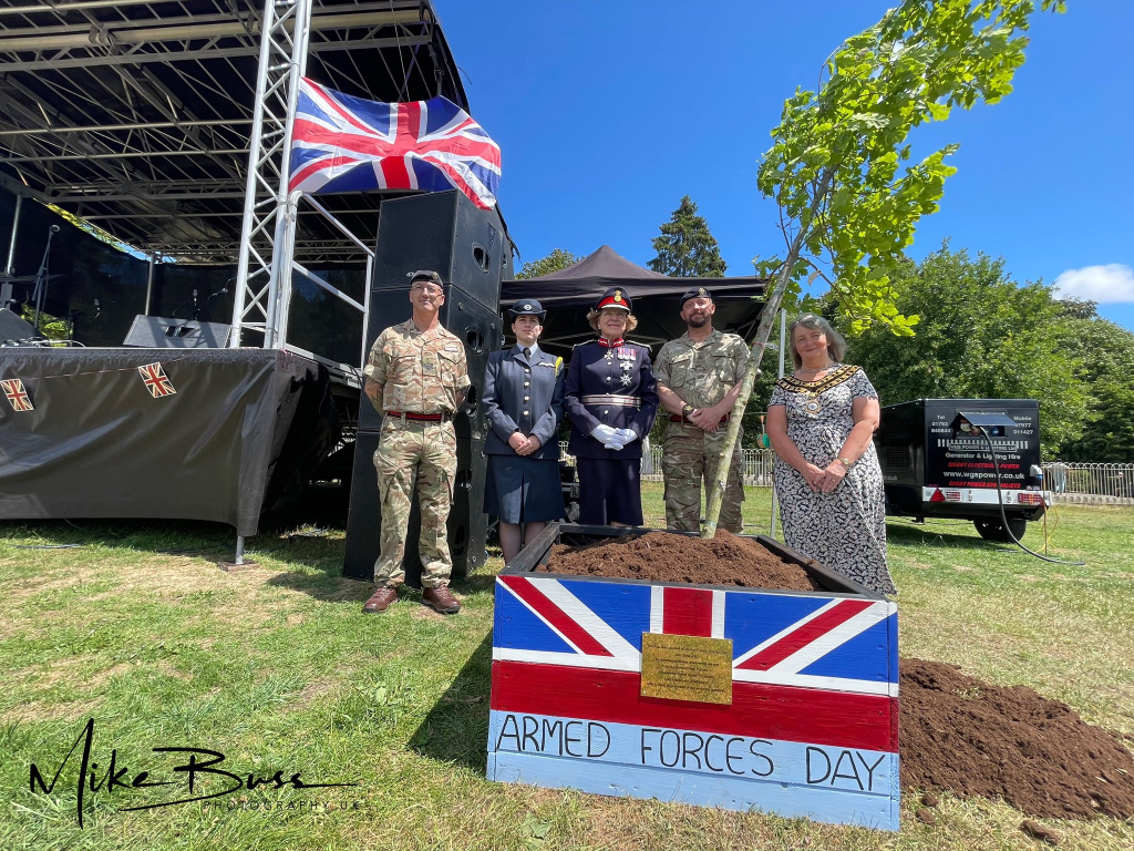 People of Swindon turn out in the thousands in support of Armed Forces&nbsp;Day