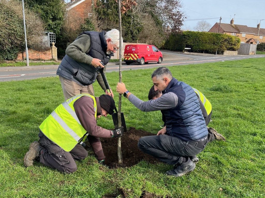 Haydon Wick Parish Council Plants Two Oak Trees to Commemorate 80th Anniversary of VE&nbsp;Day