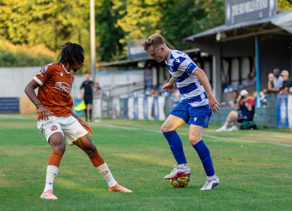 Swindon Supermarine fall to a narrow defeat against Reading U21s